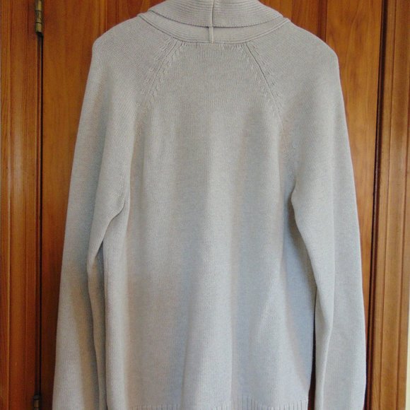 Gap Shawl Collar Men's Cardigan Color: Oatmeal Sz: Med - Picture 2 of 6